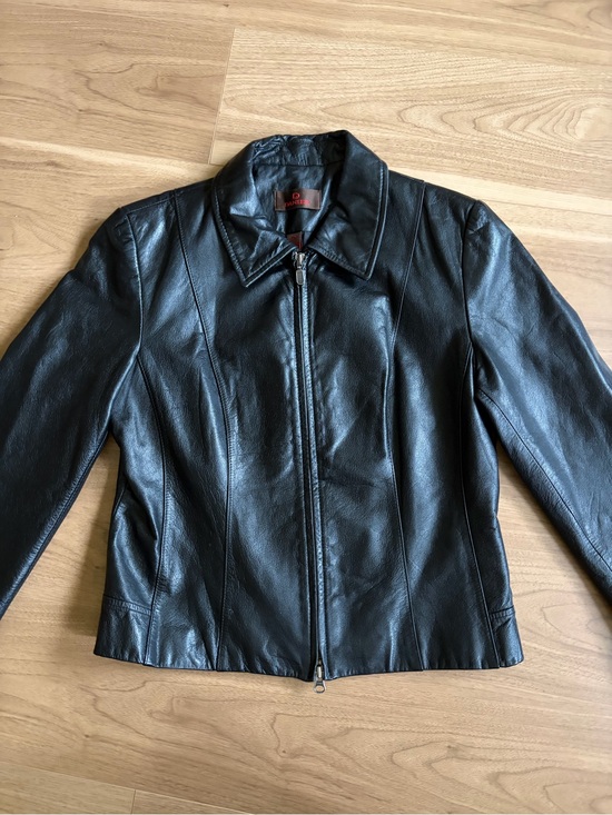 Danier Jackets & Blazers - Y2K Danier Genuine Leather Moto Jacket Vintage Cropped Fitted
